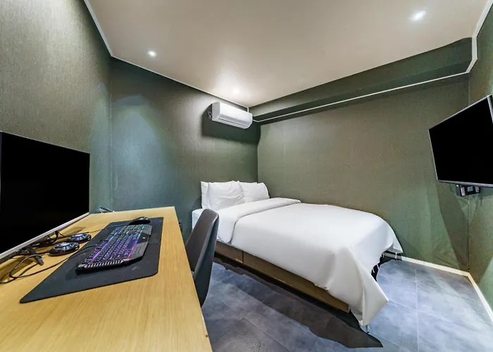 Hotel 넘버25 신촌점 Seúl