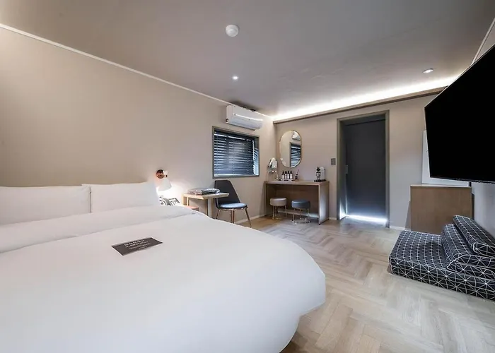 넘버25 신촌점 Hotel Seúl